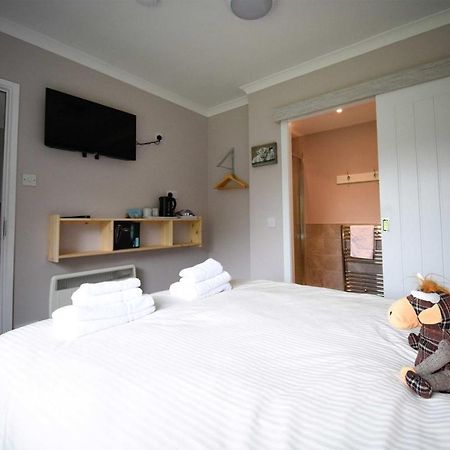 5 Glenconon Bed And Breakfast วิก ภายนอก รูปภาพ