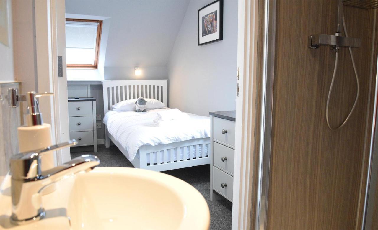 5 Glenconon Bed And Breakfast วิก ภายนอก รูปภาพ